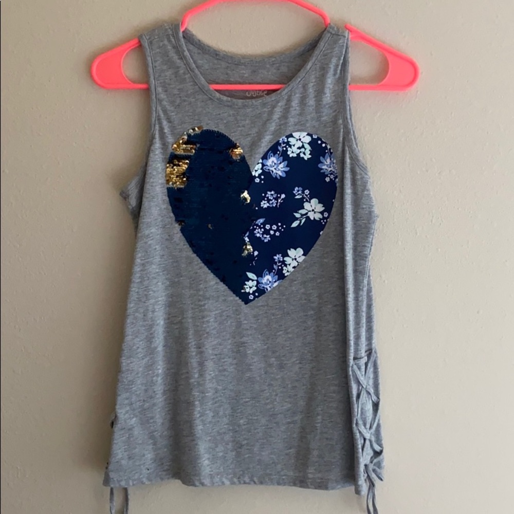 Gray tank top